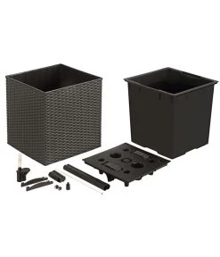 Dehner Kunststoff-Pflanztopf Dallas, Quadratisch, Ca. B35/H34/T35 Cm 8 Dehner Kunststoff-Pflanztopf Dallas, Quadratisch, Ca. B35/H34/T35 Cm -Gartenpflanzen Verkauf 2460046 WE DE 002 DehnerKunststoffPflanztopfanthrazit36cmBlumentopf